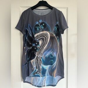 Nuvengo gallery goods  Women's Tee sz:M